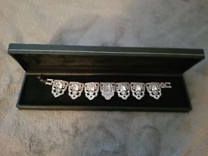 【送料無料】 腕時計 アメリカシルバーブレスレットウォッチbadgley mischka american glamour silver tone jeweled braceletwatch eorks mibsb