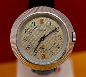 【送料無料】　腕時計　ビンテージロシアビッグホワイトソソvintage russian big white pobeda soviet ussr wrist watch 15 jewels servised