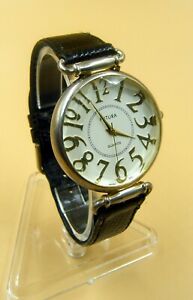 【送料無料】　腕時計　ヴィンテージフューテュラクオーツニューバッテリーvintage futura quartz men’s wristwatch battery