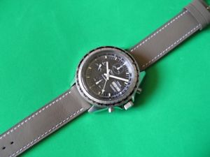 【送料無料】　腕時計　ヘビーデューティブレスレットカーキホワイト18 mm heavy duty bracelet cow real khaki taupe couture white
