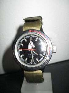【送料無料】　腕時計　ヴォストークソビンテージダイバーダイビングvostok ussr cccp vintage diver diving watch military horse manual winding 40 mm 80er