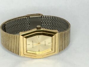 【送料無料】　腕時計　マットメンズクオーツゴールドguildcrest octagonal competition mat mens dress wristwatch quartz gold colours