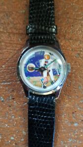 【送料無料】　腕時計　マニュアルロードスイス1969moon landing commemorative watch year 1969 swiss made to load manual