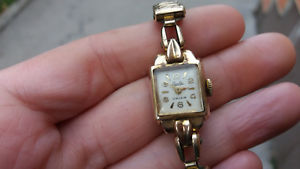 【送料無料】　腕時計　ヴィンテージbesta10rare beautiful vintage besta, 10 jewels, gold plated