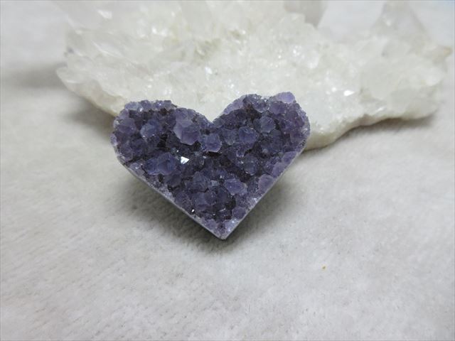 楽天市場】【ミニクラスター】ハート型 ウルグアイ産アメジスト