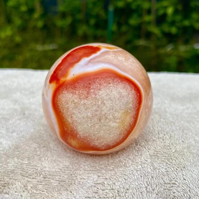 赤瑪瑙☆スフィア☆大玉☆天然石☆台座つき☆水晶共生☆ 楽天市場】桜瑪瑙 スフィア 37mm～42mm 天然石 チェリーブロッサム