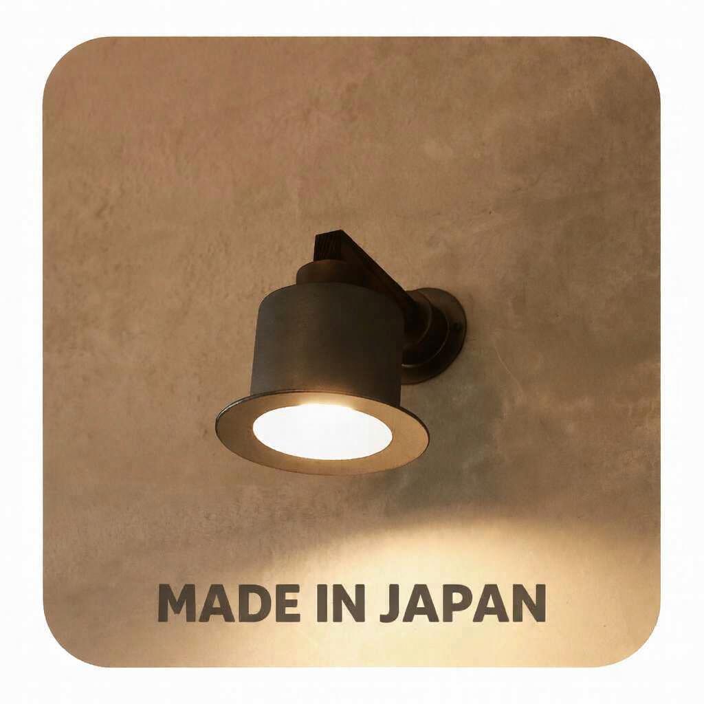 holit-bra hom 鉤括弧ともし火 飾りつけ 部屋の入り口 LED 照明装置 一風変わった 木 生まれながら木 国産 ５年引き受ける 飾り気の無い取付け 照明装置絵描き 大工仕事 省エネ 絶無活動力住みか リフォーム 瀬戸もの 焼き物 有田焼 お店