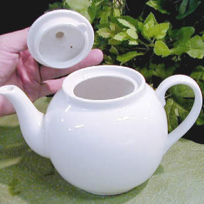 花岡隆・白い丸型ポット 蓋付き 花岡隆・白い丸型ポット 蓋付き Amazon｜赤川器物製作所(Akagawa
