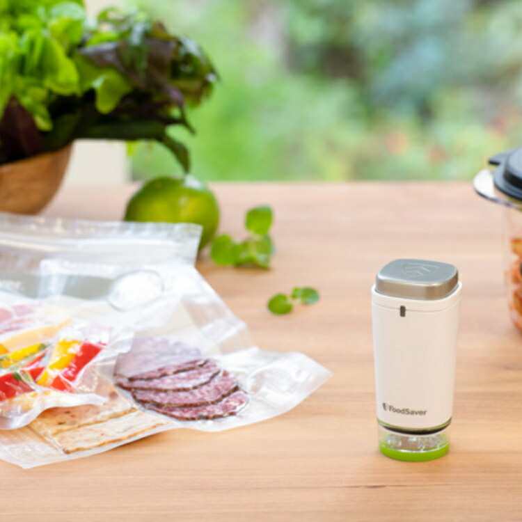 FoodSaver ポータブル フードセーバー FS1190 ホワイト 真空パック機 真空パック器 食品保存 保管 本体