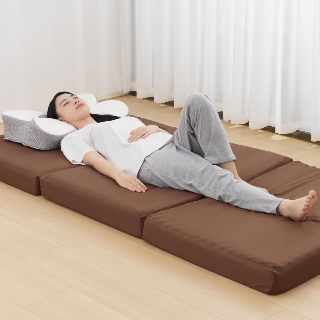 HOMFINE 高反発マットレス シングル 三つ折り 極厚10cm おりたたみマットレス 高反発 ベットマット 敷き布団 凹凸加工 体圧分散 程良い硬さ 抗菌防臭 洗えるカバー 通気性がよい オールシーズン 97x195x10cm ブラウン