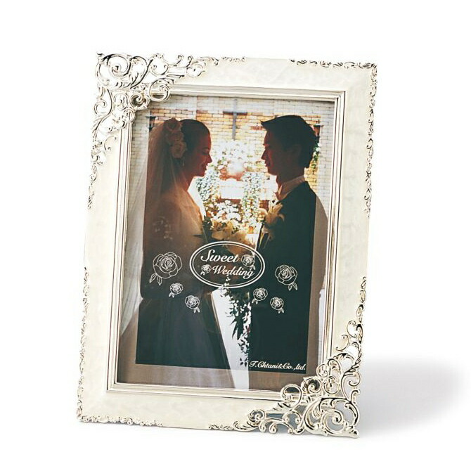楽天市場 フォトフレーム 写真立て ウェディング 2ｌ キャビネ 結婚祝い 卓上 パール調 メタルフォトフレーム 結婚 祝いのギフト プレゼント に最適のフォトフレームです 北欧雑貨 マット プロヴァンスの風