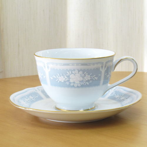 最大84％オフ！-贈り物におすすめ Noritake ティーカップ ソーサー