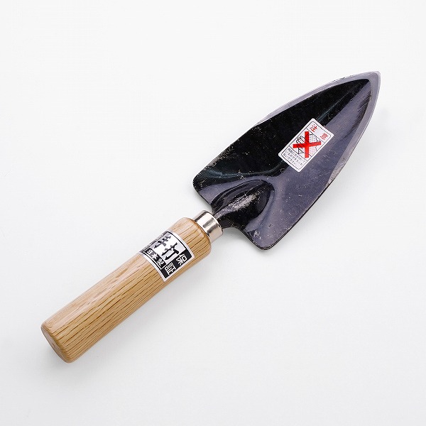 楽天市場】竹の子掘り 鍬 大 頭390mm 樫柄付 1050mm たけのこ 掘り