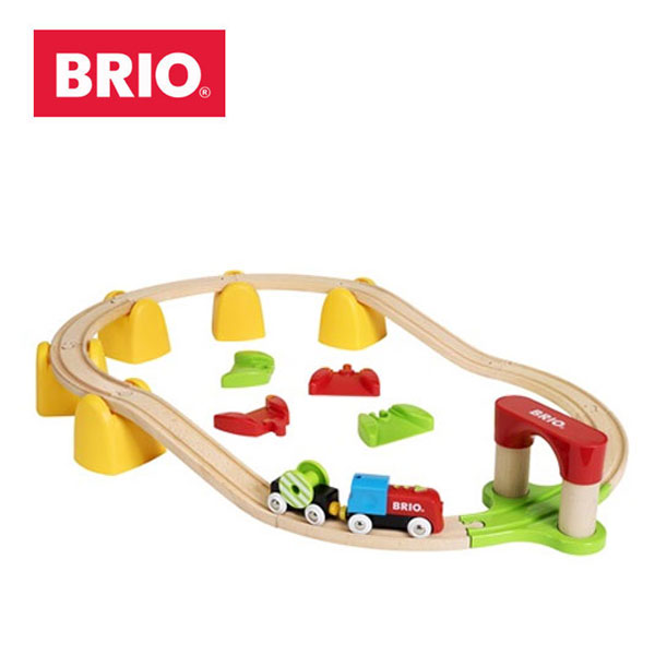 BRIO（ブリオ）マイファーストバッテリーパワーレールセット【政府機関車 差し上げ物 キッズ 木製手あそび もの言う花 北欧 スウェーデン王国】