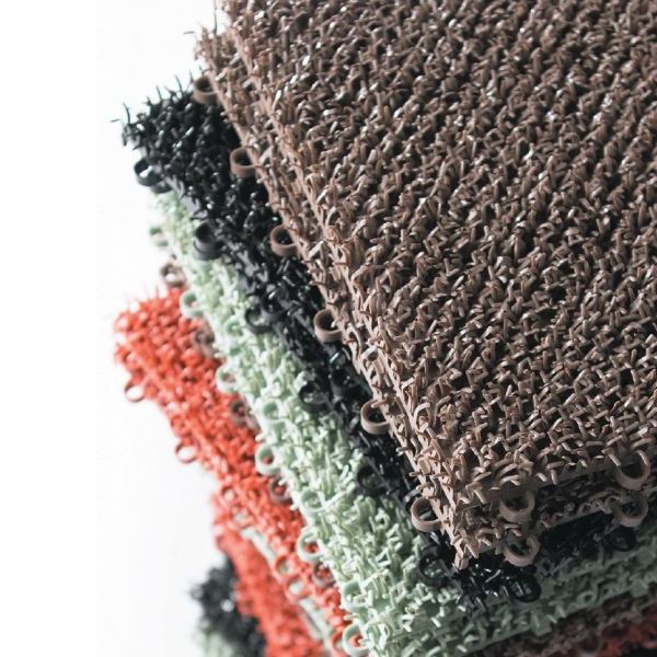 家芝　うちしば　ラグ　人工芝　100×140 新品未使用 ラグ 100×140cm ラグマット 家芝 うちしば （ カーペット 絨毯 マット