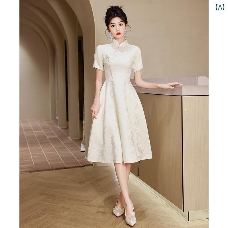 パーティードレス ドレスワンピース ロングワンピース シャンパン カラーの チャイナ風 サテン チャイナ ドレス 婚約 女性 登録 司会者 成人 式 プリンセス