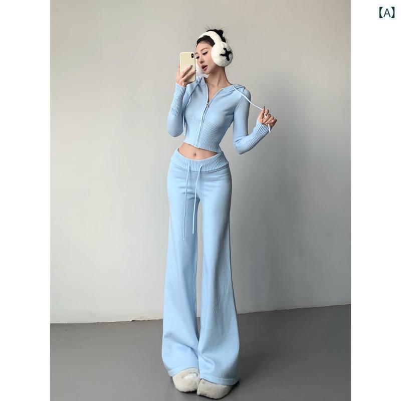 セットアップ ルームウェア ワンピース スウェット かわいい ホット ガールの 小さい ウエストの ニット スーツ 女性 2025 春の ショート セーター カーディガン ホワイトの 女性は スポーツ ワイド レッグ パンツを 着用
