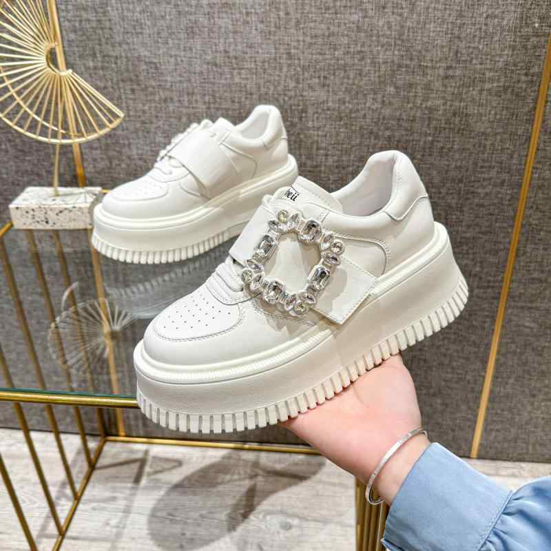 スニーカー レディース 春 白 厚底 一巻の終わりインソール 増高 生産ライン石ころ 真四角バックル 心地よい 普段使い走り 軽さ 通い 表どおり 伸縮性 好いたらしい
