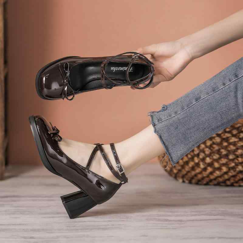 メアリージェーン パンプス レディース 太ヒール フレンチ レトロ クロス リボン ハイヒール 革 汎用 女性用 足元 アクセント 普段使い 春夏 秋冬