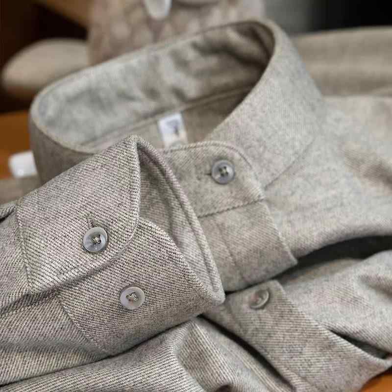 シャツ メンズ 秋冬 フランネル 厚手 立襟 高級感 柔らか 保温 暖か コットン混 起毛加工 カジュアル 普段使い 通勤対応 長袖 ボタン留め ソフトタッチ 快適 着心地 良い
