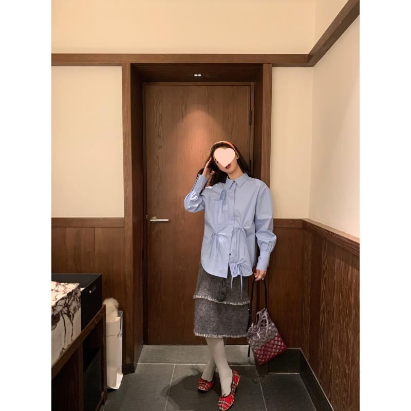 レディース シャツ トップス ブルー 折り襟 不規則 プリーツ ギャザー 蝶結び リボン 紐 タイ レイヤード 重ね着 女性用 かわいい