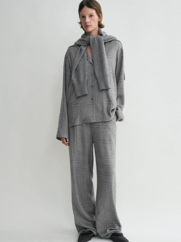 レディース 刺しゅう 綿ネル 長袖 プルオーバー 天然ゴム酉の方角 ロングズボン下 仕掛ける 秋 生あたたかい原材料 もの柔らか トップス ボトムス 普段使い走り 座標
