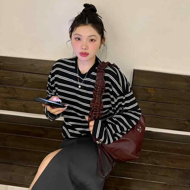 レディース 長袖 Tシャツ ストライプ 通気性 綿 落肩袖 ゆったり 短丈 春夏 カジュアル トップス 普段使い 柔らかい素材 吸湿速乾 ビッグシルエット