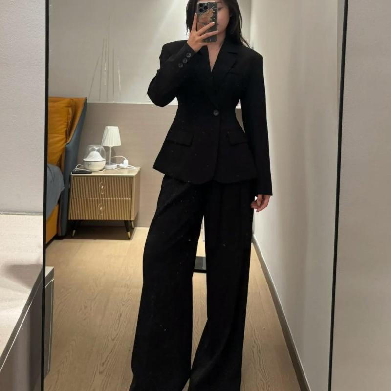 レディース スーツ セット 春秋 高級感 収腰 ジャケット ワイドレッグパンツ ビジネス 正装 洗練 シルエット 軽やか テーラード フォーマル ウエストシェイプ