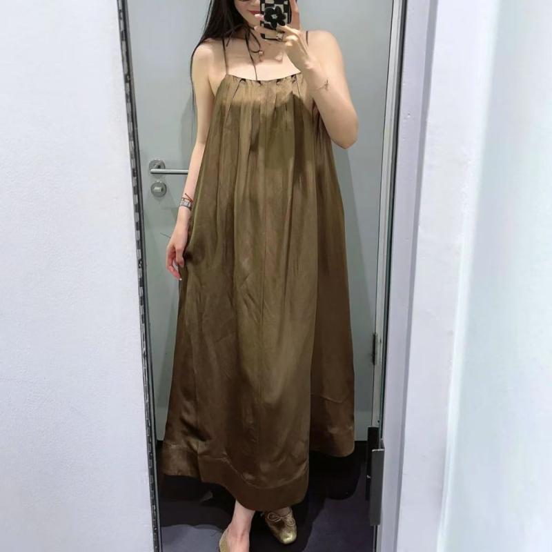 ワンピース レディース ラミー 素材 単色 プリーツ ロング丈 吊り帯 夏用 軽量 吸湿速乾 通勤 普段使い カジュアル スタイル