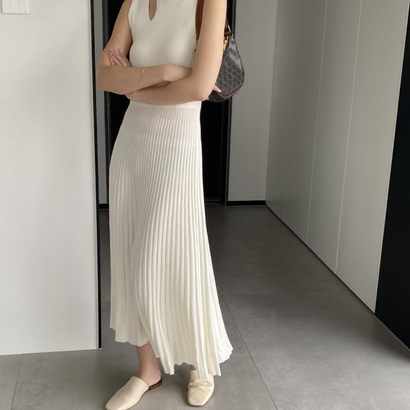 レディース セクシー プリーツスカート 胸元 カットアウト スリム フィット ワンピース インナー ボディコン シルエット 女性用 キャミソール ストラップ 欧米風 修身 ?・覧 効果