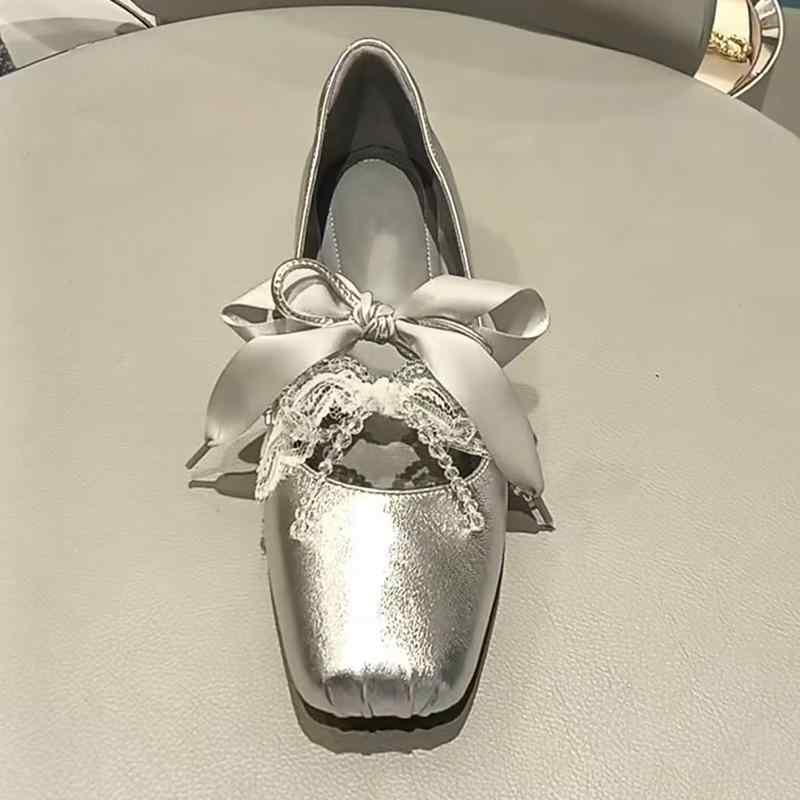 メアリージェーンシューズ レディース スクエアトゥ バレエ風 隠れヒール シルバー ローカット フラットソール 女性用 普段使い 快適 軽量 シンプル