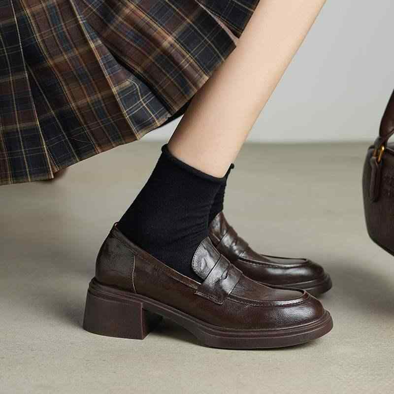 レディース ローファーシューズ 滑っこいシューズ 厚底 チャンキーヒール 革 連合王国表現スタイル 赤銅色 深口 歳月 日常使い走り 表現スタイル繰り上げる 好いたらしい 歩き分かりやすい