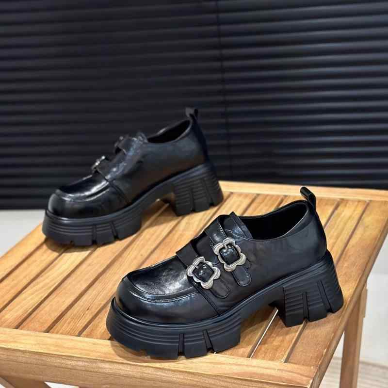 ローファーシューズ レディース 秋 7cm ヒール 小柄対応 フラットシューズ 学生服 スカート コーディネート ミニ レザー 軽量 通学用 伸縮性 吸湿速乾 ブラック ピンク系