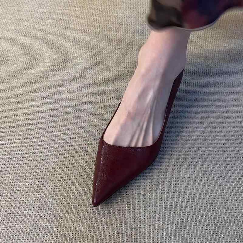 パンプス レディース キットンヒール ポインテッドトゥ 革 通勤用 オフィス 春秋 ローカット エレガント 軽量 快適 ブラック ベージュ ピンク系 ハイヒール 女性用 細ヒール 尖りトゥ 牛革 職業シューズ シングルシューズ 浅口 フレンチス