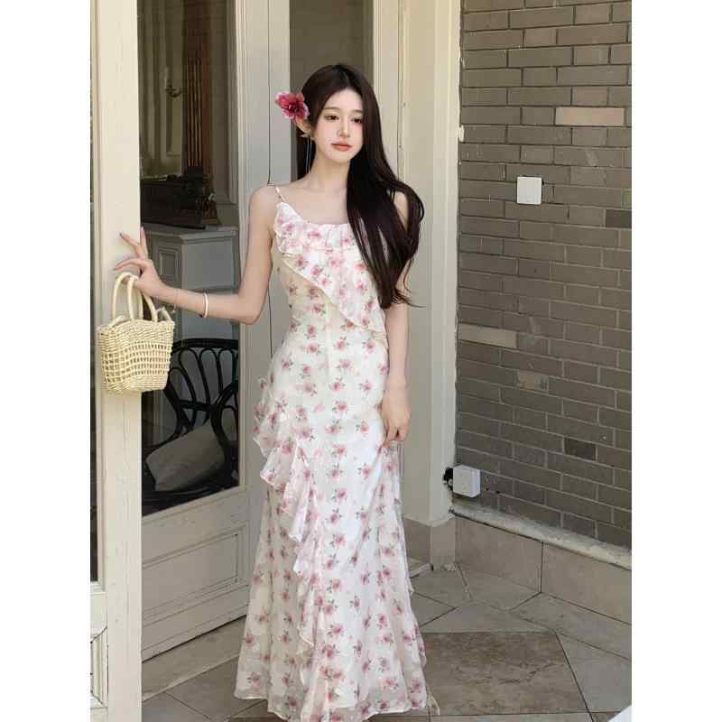 ワンピース レディース 小花柄 夏 ミディアムロング丈 ウエストマーク ストラップ フェミニン ガーリー デザイン 軽やか 通勤 普段使い 4,735円