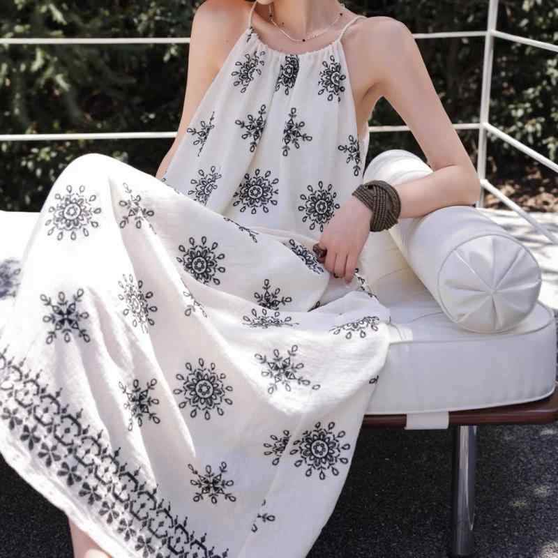 レディース ワンピース エスニック 柄 ゆったり レトロ 花柄 プリント ストラップ 紐付き 大きめ リゾート 夏用 カジュアル ビーチ スタイル 軽やか シルエット
