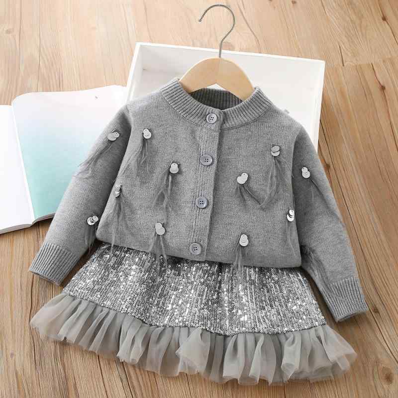女の子 ニット セーター セット 春秋 カーディガン スパンコール ショートスカート かわいい 子供服 トップス スカート 組み合わせ 軽やか 素材 伸縮性 日常使い