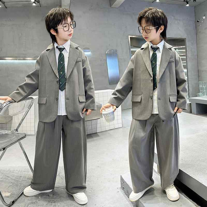スーツ 子供 男の子 春 2ピースセット ファッション フォーマルウェア ジャケット パンツ 組み合わせ スタイリッシュ 入学式用 通学対応 軽量素材 伸縮性 快適フィット
