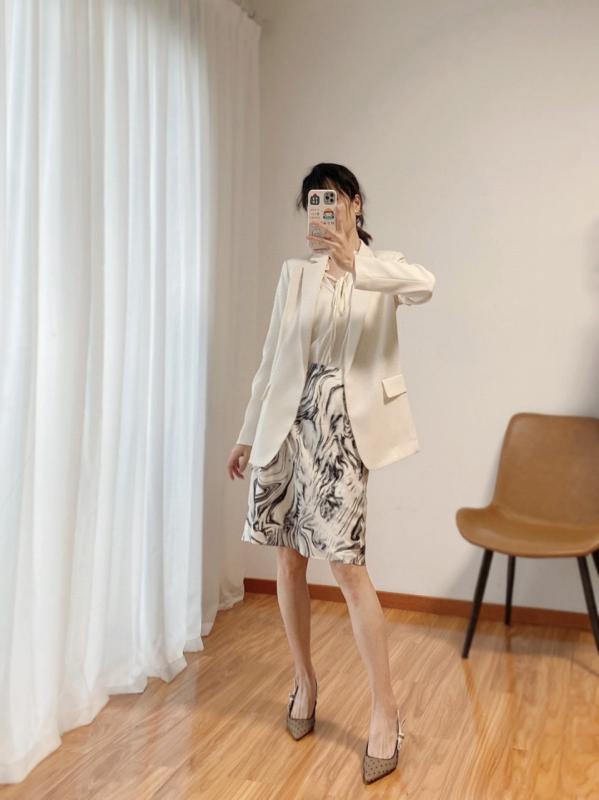 レディース スカート 夏 通勤用 ミディ丈 絹素材 プリント柄 大理石模様 切り替えデザイン 収腰 スリム効果 優雅 軽量 伸縮性 吸湿速乾|ホープ