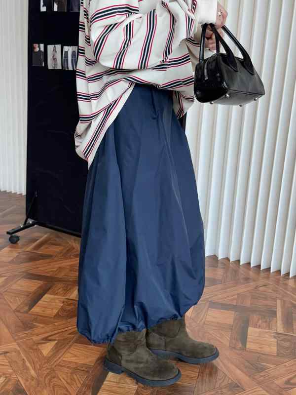 スカート レディース 春 ミディ丈 つぼみモチーフ ふんわりフレア 軽量 スリム効果 日系 カジュアル 街着 普段使い 女性らしい シルエット 5,768円