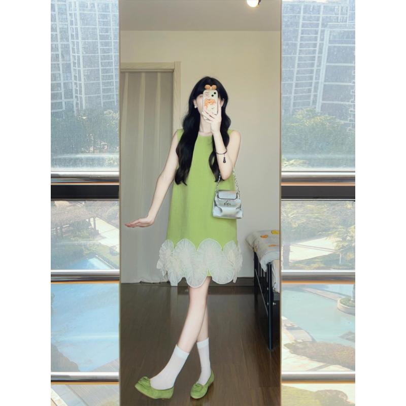 ワンピース 女性用 夏 森ガール 小柄向け アボカドグリーン レース 切り替え 花縁 ノースリーブ キャミースタイル 甘め 減齢 軽やか かわいい ドレス トップス スカート