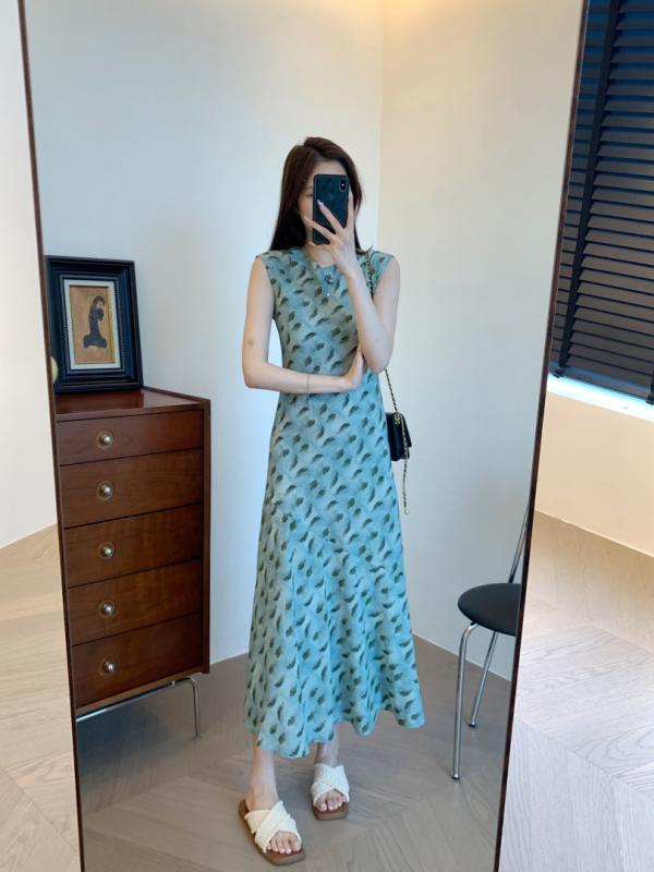 レディース ワンピース 夏 丸首 パフスリーブ スリム 軽量 涼感 立体裁断 柔らか素材 ドレス 爽やか ビッグシルエット 通勤 普段使い 接触冷感 吸湿速乾 再生繊維 ピンク系 アイボリー