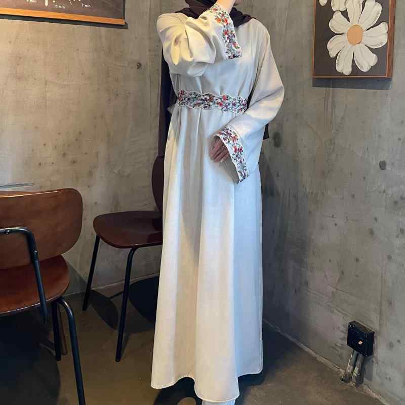 ワンピース レディース 麻素材 花柄刺繍 裏地付き 軽量 通気性 日常使い フェミニン ドレス スタイリッシュ ナチュラル