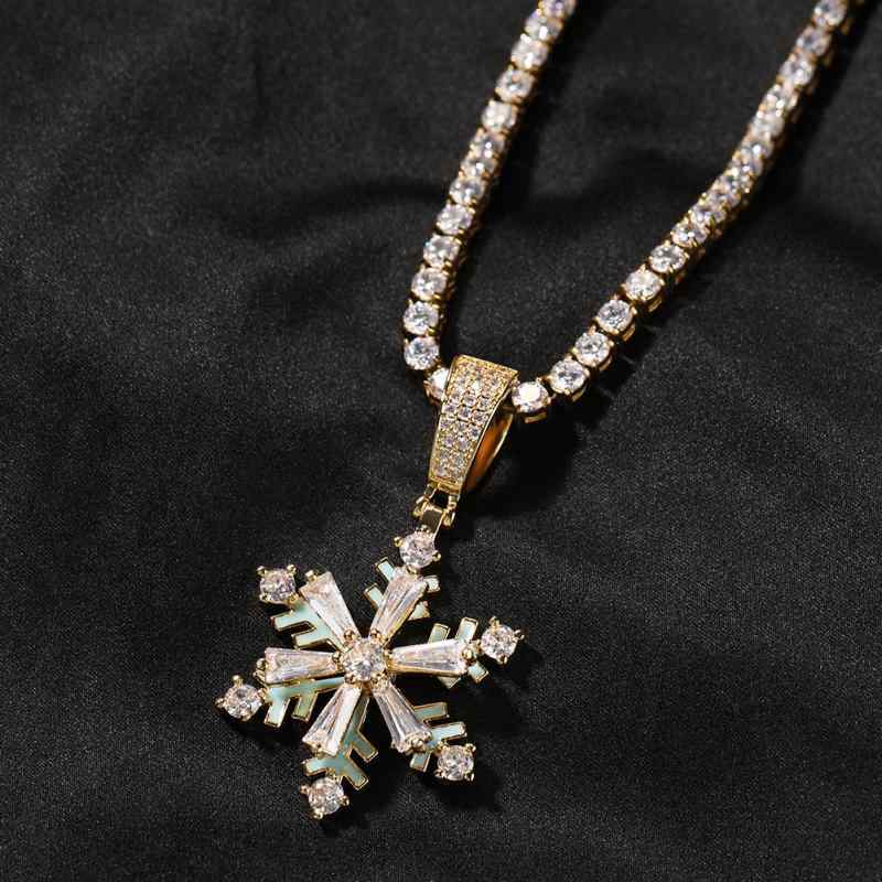 ネックレス 回転 ジルコニア 雪の結晶 ペンダント 銅製 蓄光 ヒップホップ ストリート ファッション アクセサリー トレンド 日常使い スタイリッシュ デザイン 4,630円