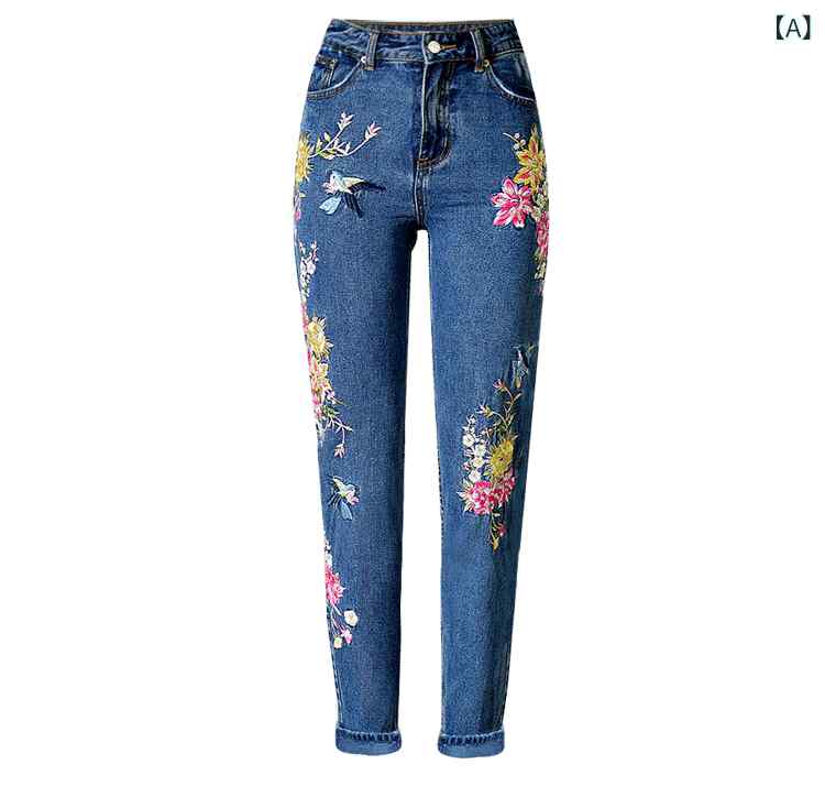 欧米の お上さん服は 飛禽の 花の 前後の 刺しゅうが して います。