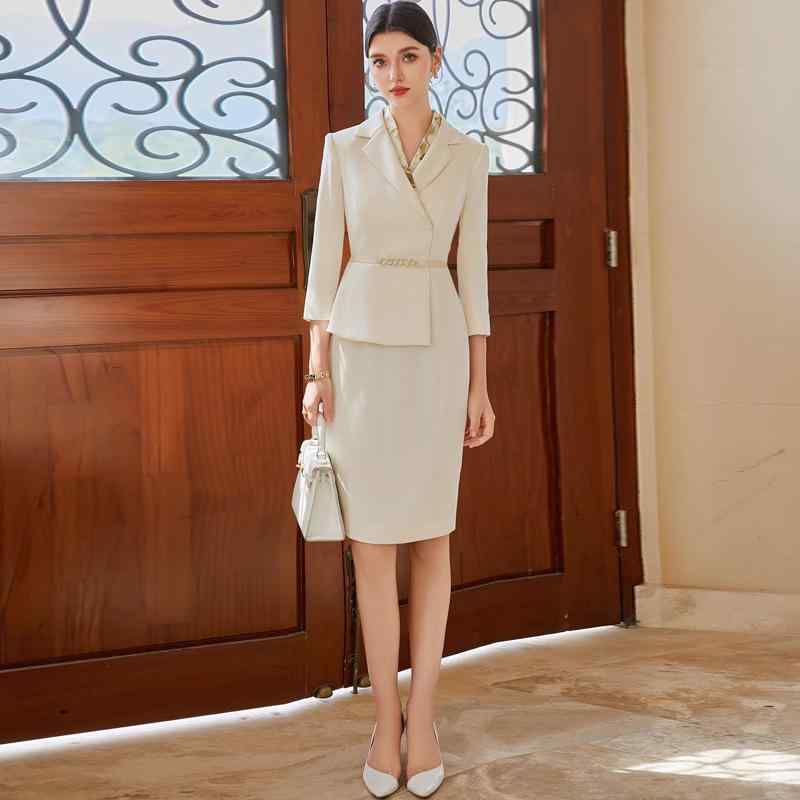 衣裳 レディース フォーマル 背広 御召しもの 9分袖 襟付き添い人 香?色 三鞭酒ゴールド 並み並み丈 膝丈 膝下丈 うつり変わり 通い用 事務服 御勤め着 普段使い走り 交歓会 二次会 同窓会 お呼ばれ 体型取りまかなう ゆったり 細見せかけ 大層らしい大きさ 30代
