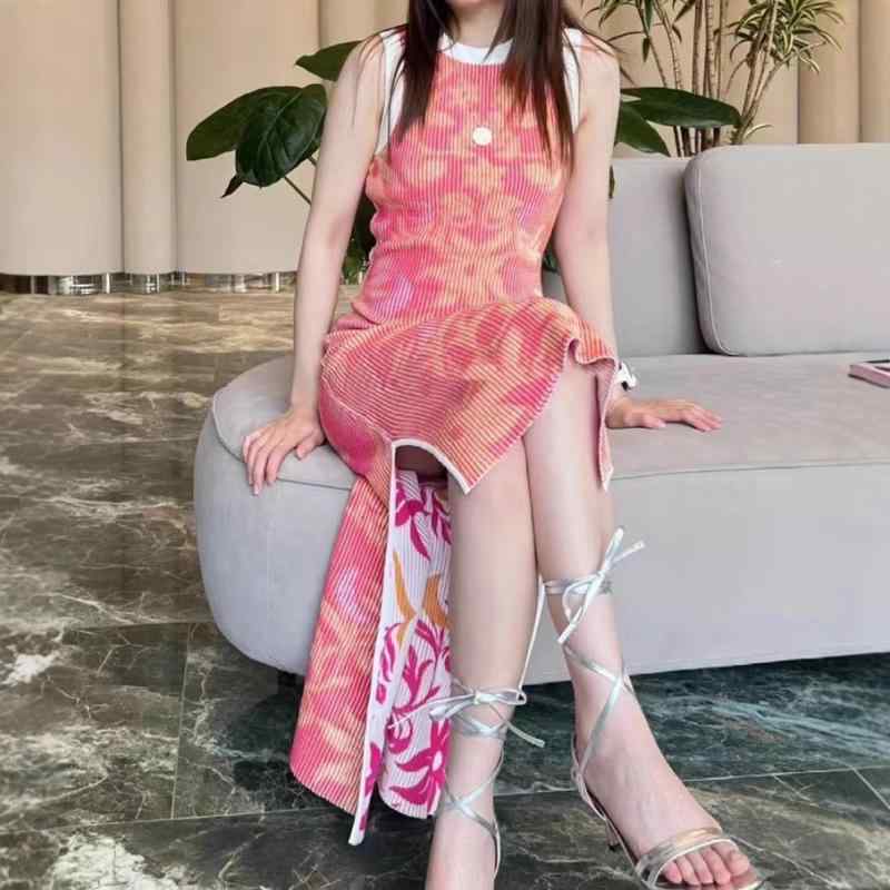 ワンピース レディース 春夏 ノースリーブ ロング丈 ドレス 体型カバー 大きいサイズ ゆったり 細見え リバーシブル ジャカード 不対称 切り替え スリム フィット ミモレ丈 フレア Aライン きれいめ エレガント カジュアル デイリー 通勤 お出かけ｜ホープ 13,740円