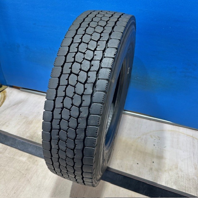 新品未使用 225/80R17.5 ヨコハマ 710R 6本セット！① 225/80R17.5 YOKOHAMA 710R ミックスタイヤ 激安美品 6本セット:36500