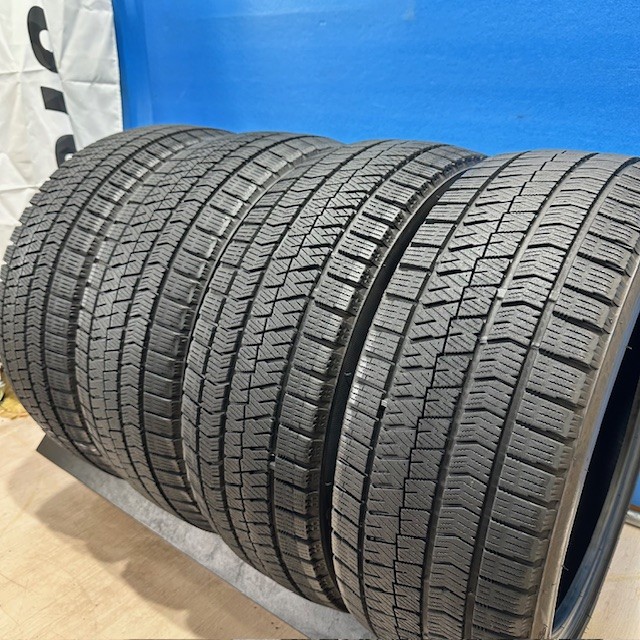 スタッドレス VRX3 225/45R18 4本 中古タイヤ溝あり 2023年製 楽天市場】225/45R18 ブリヂストン ブリザック VRX3 中古タイヤ