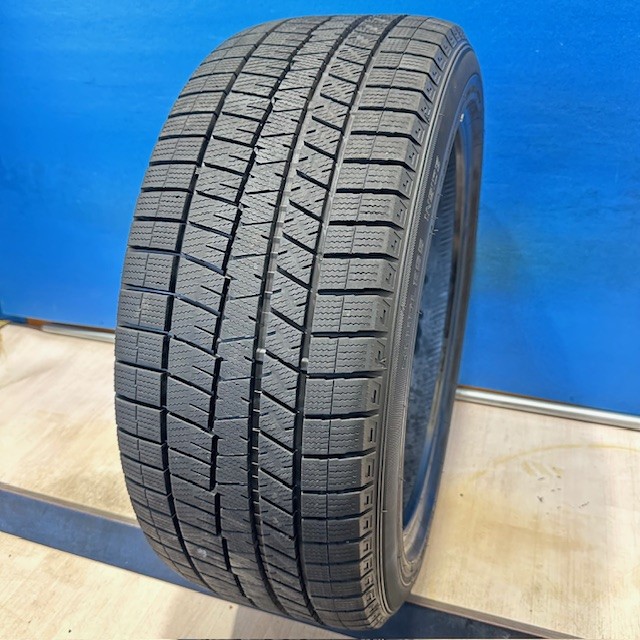 中古 タイヤ トラックタイヤ 255/45R20 ダンロップ WINTERMAXX03 WM03 スタッドレスタイヤ 255/45/20 1本 単品 20インチ|ホルチン商事 中古タイヤショップ